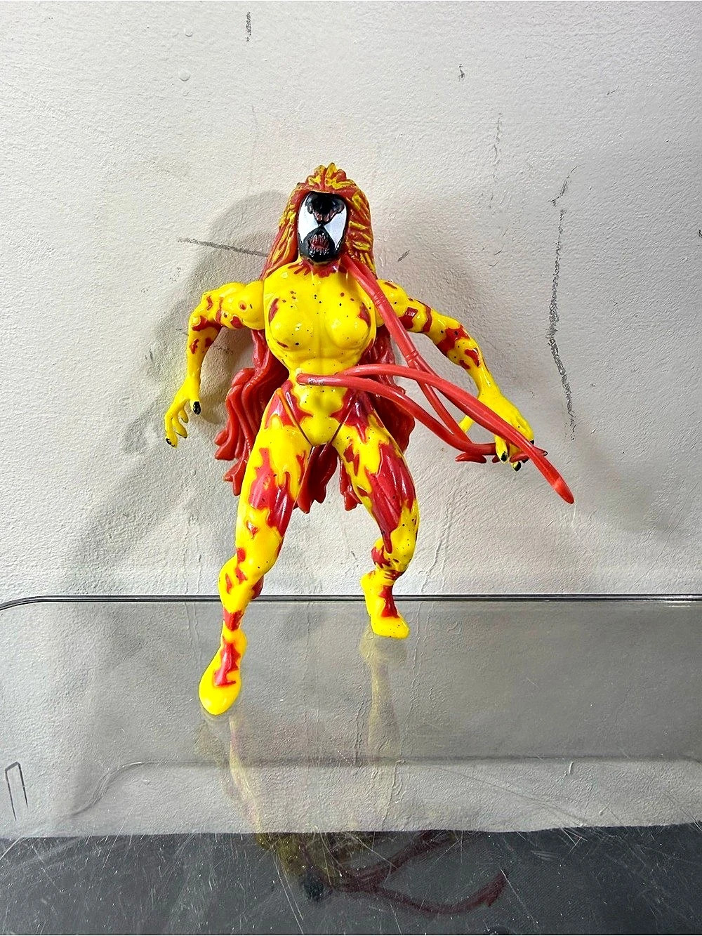 Toy Biz Scream (Planet of the Symbiotes) ) Yellow & Red Action Figure
